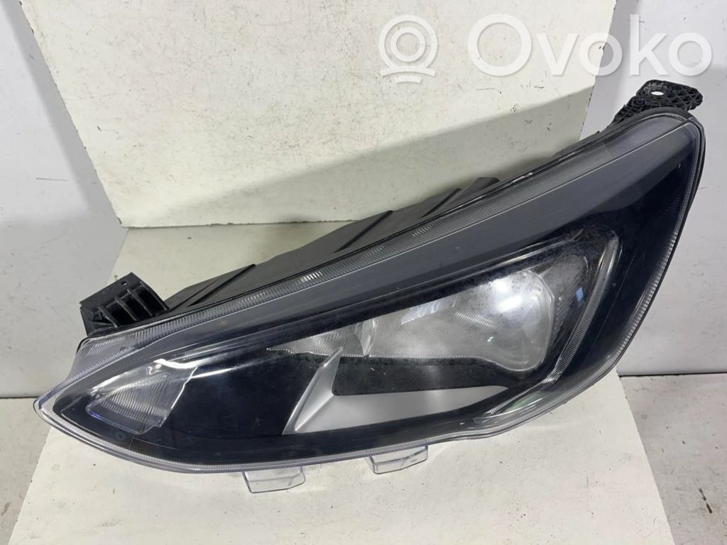 Ford Focus Headlight/headlamp 