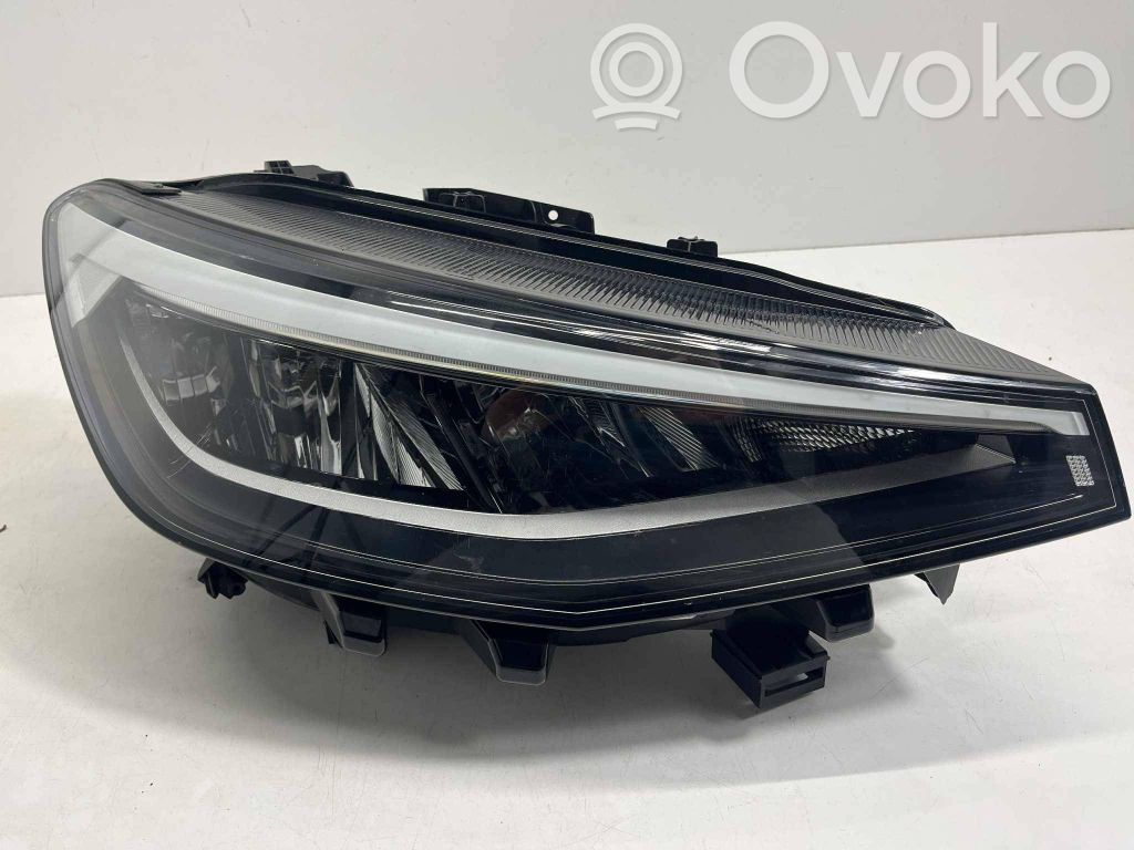 Volkswagen ID.4 Lampa przednia 