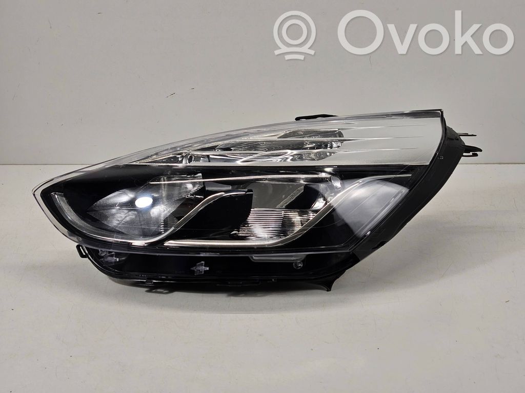 Renault Clio IV Scheinwerfer 