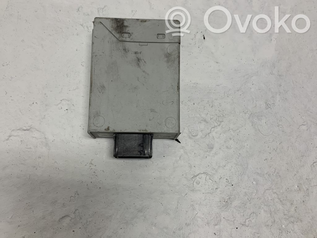 Sonstige Steuergeräte / Module   61358376606,05021100