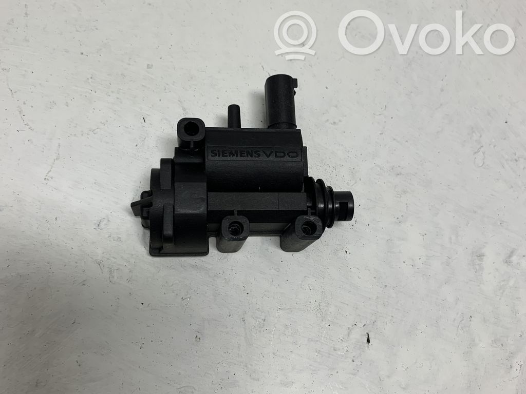 BMW 5 E60 E61 Fuel tank cap lock motor 