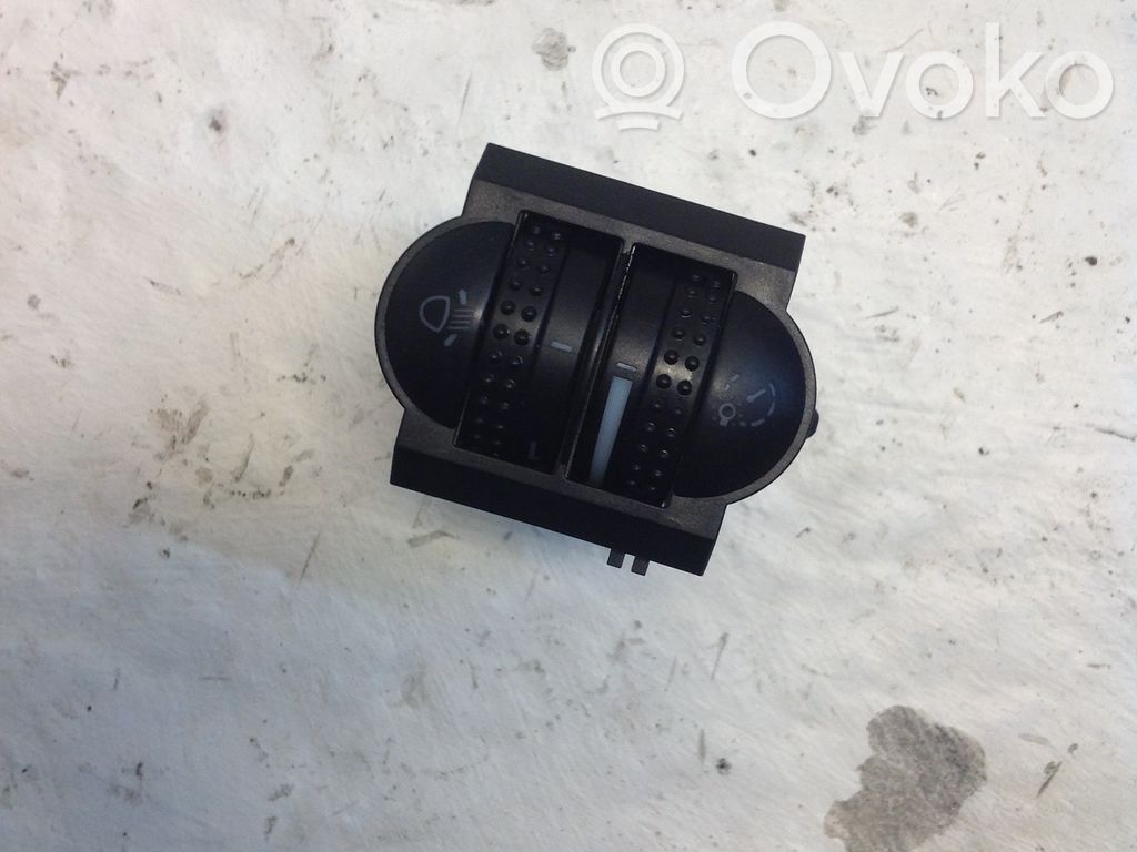 Skoda Superb B5 (3U) Headlight level height control switch 