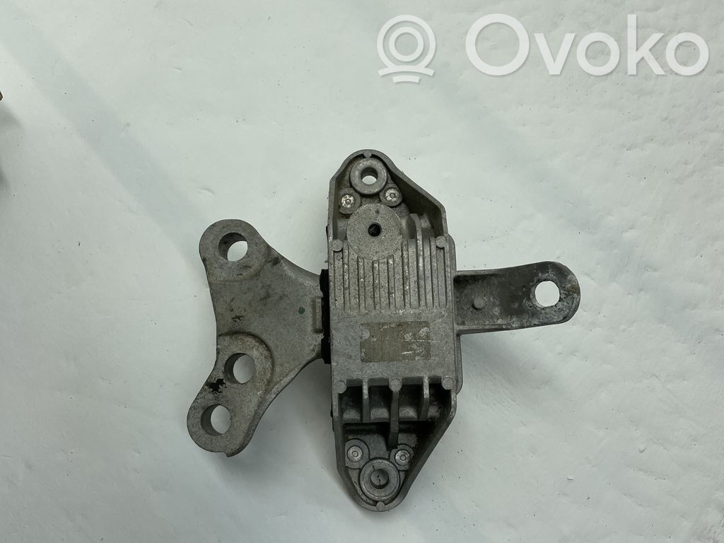 Opel Astra J Engine mount bracket 