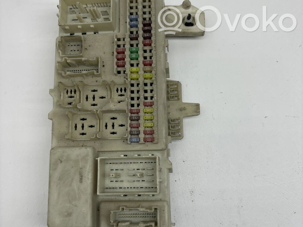 Mazda 3 I Fuse module 