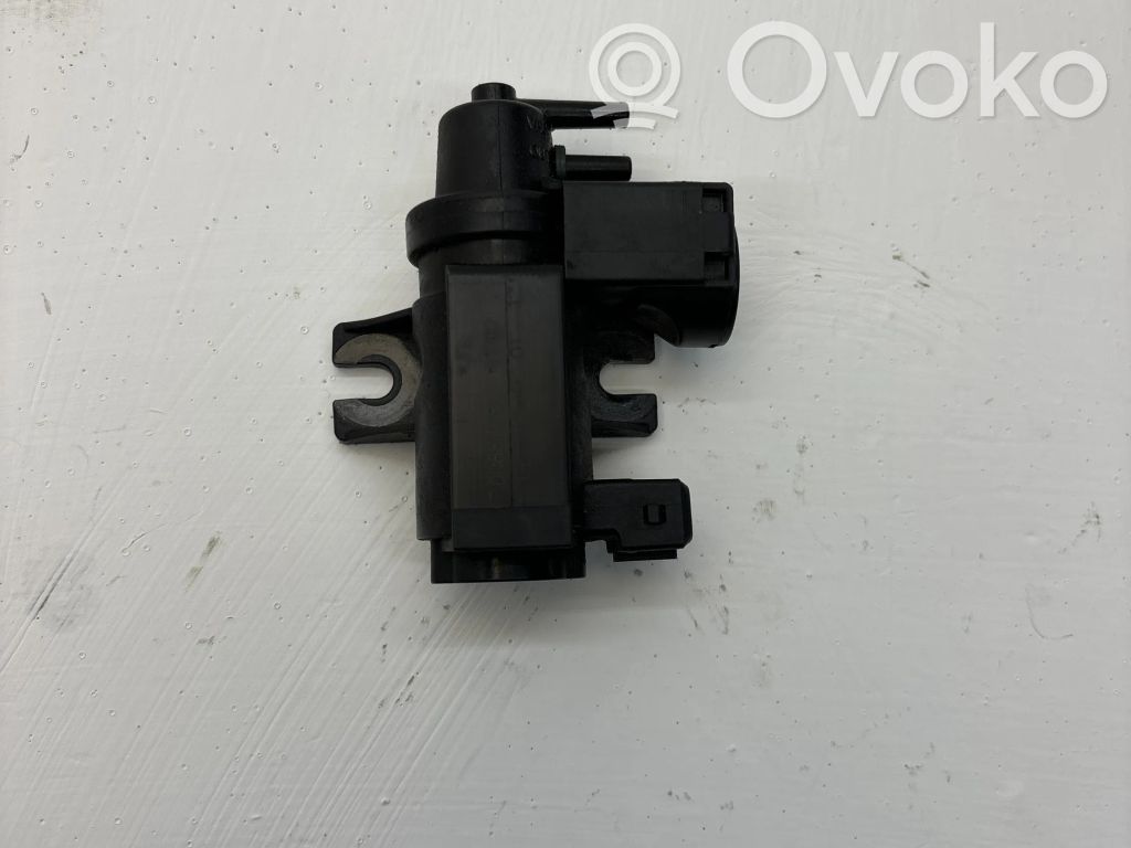 BMW 5 F10 F11 Solenoidinis vožtuvas 