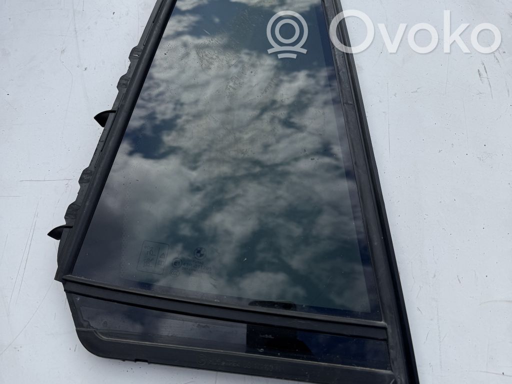 BMW X3 G01 Ventanilla de ventilación de la puerta trasera 