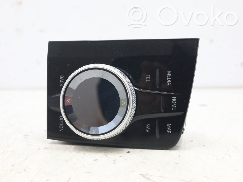 BMW X5 G05 Head unit multimedia control 