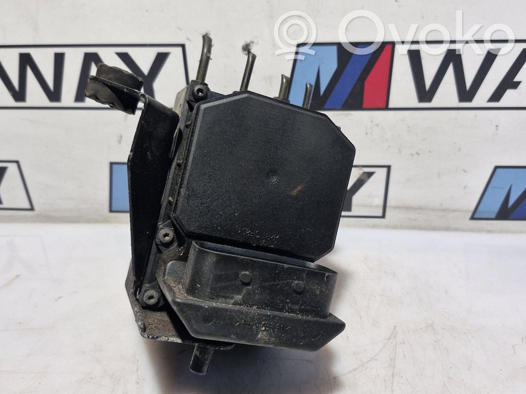BMW 5 E39 ABS Pump 