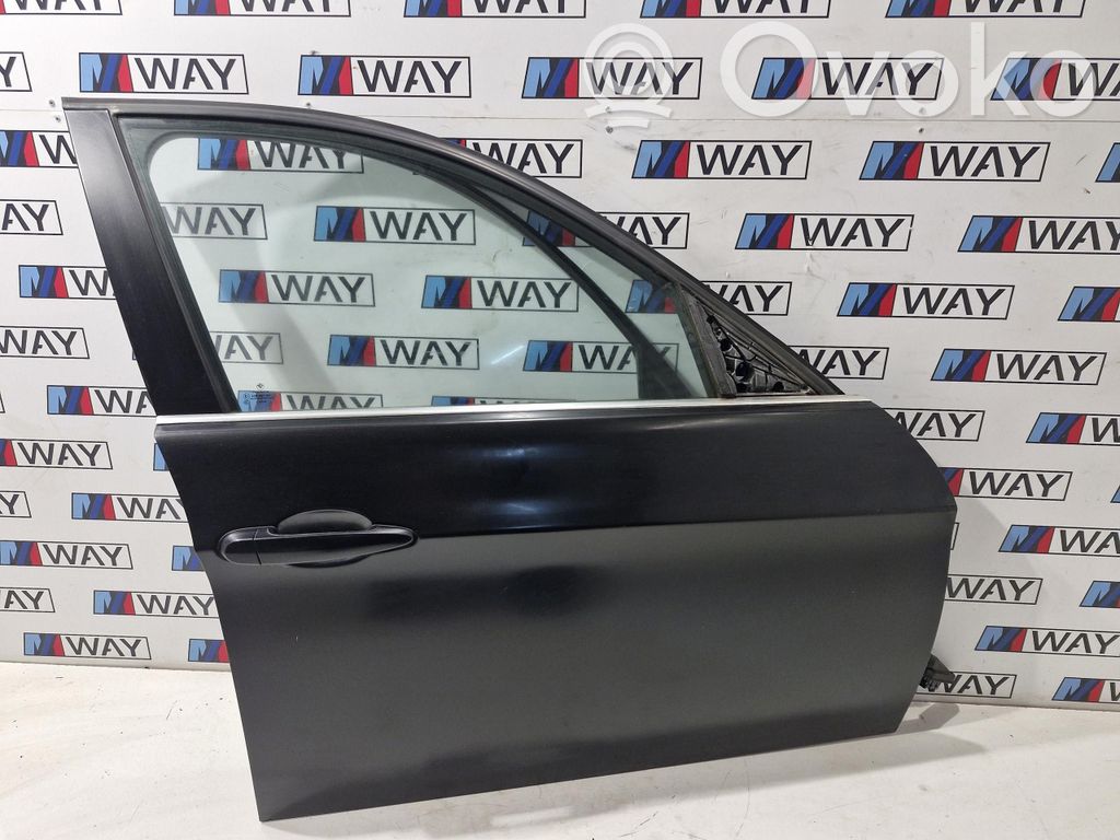 Tür vorne   475,BLACK,LEWE,LEWY,SAPPHIRE