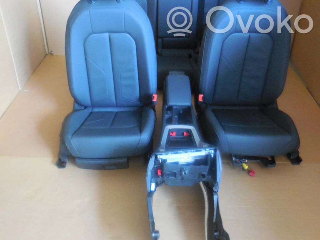 Juego del asiento   83A