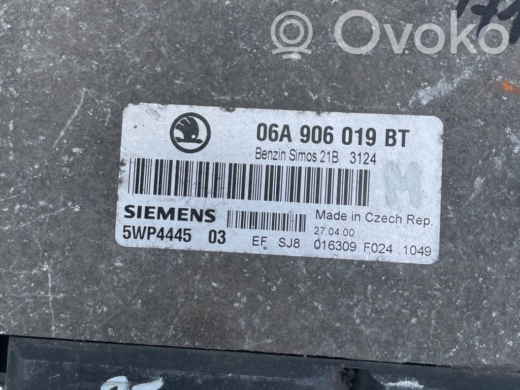 Skoda Octavia Mk1 (1U) Engine control unit/module 