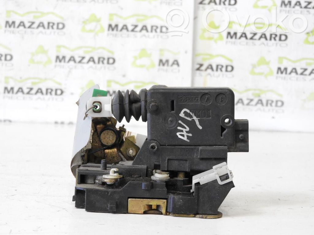 Renault Clio I Front door lock 