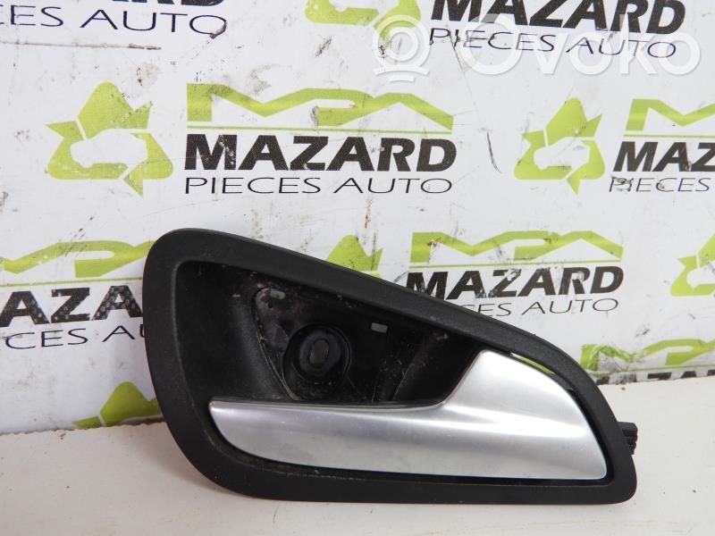 Ford Focus Front door interior handle 
