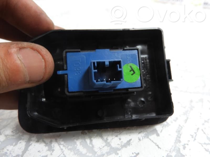 Peugeot Bipper Electric window control switch 