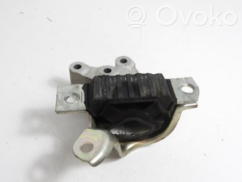 Fiat 500 Engine mount bracket 