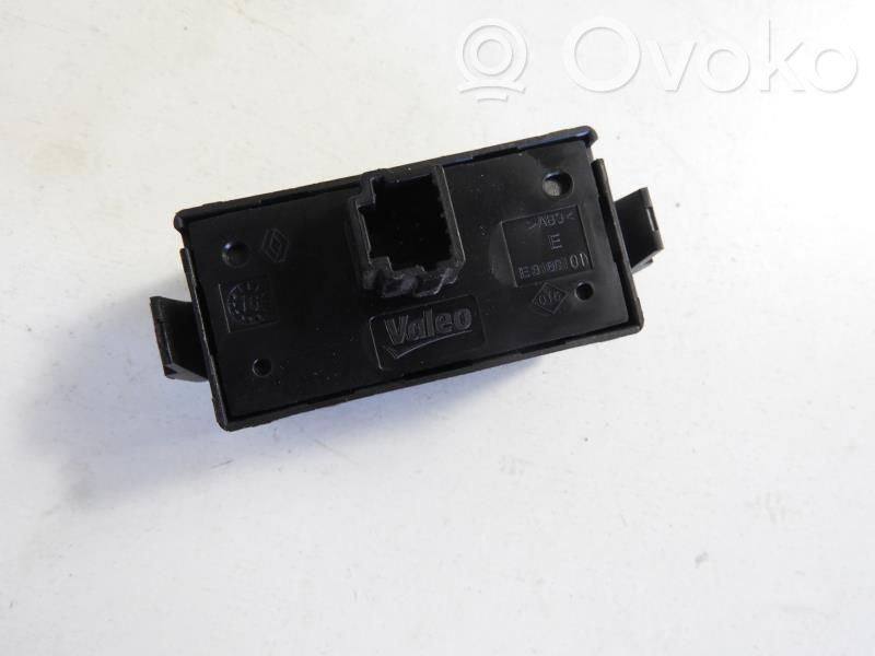 Opel Vivaro Botón interruptor de luz de peligro 