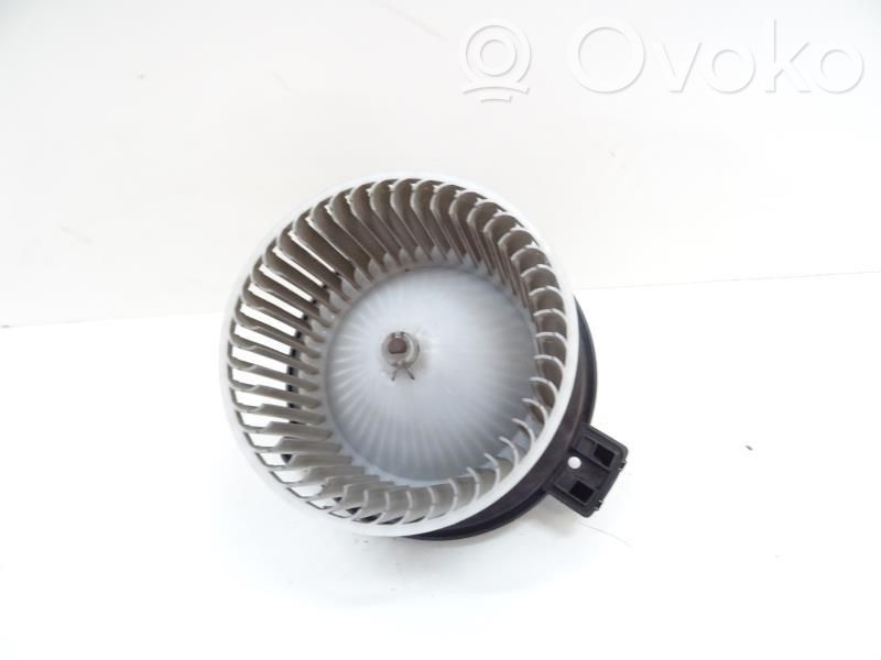 Mazda 2 Mazā radiatora ventilators 