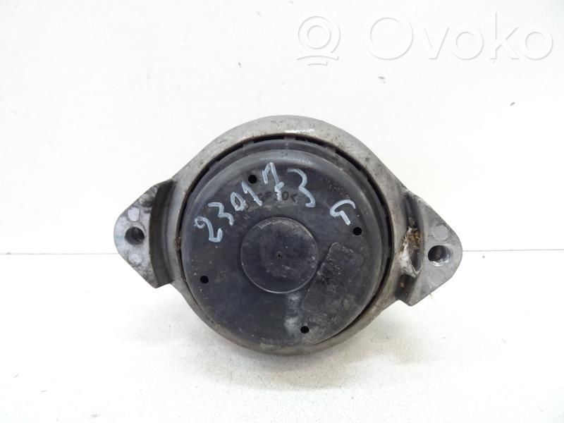 Engine mount bracket   22116775041