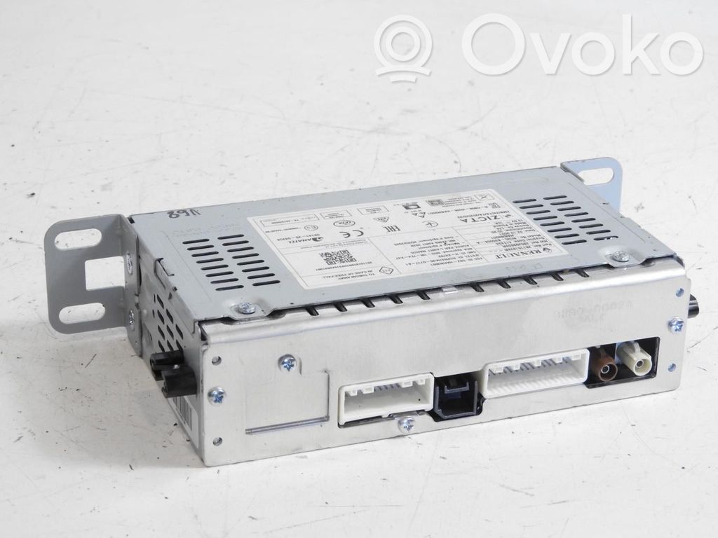 Dacia Sandero III Panel / Radioodtwarzacz CD/DVD/GPS 