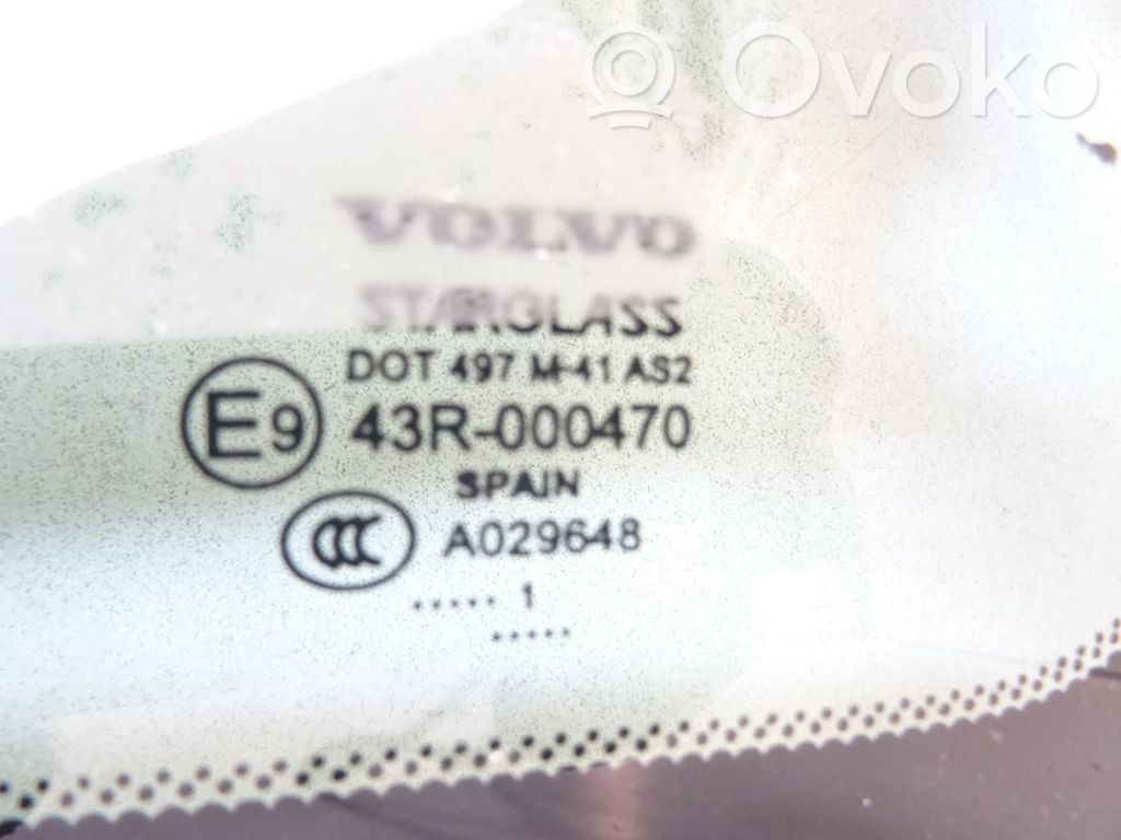 Volvo C30 Vidrio lateral trasero 