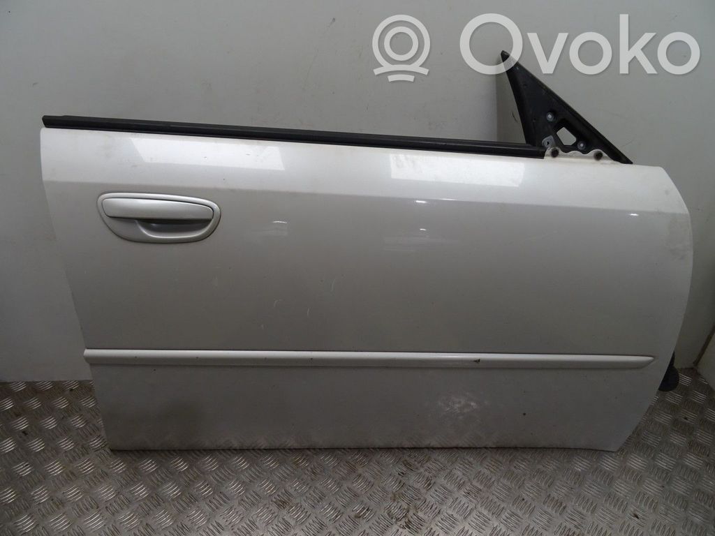 Subaru Legacy Puerta delantera 