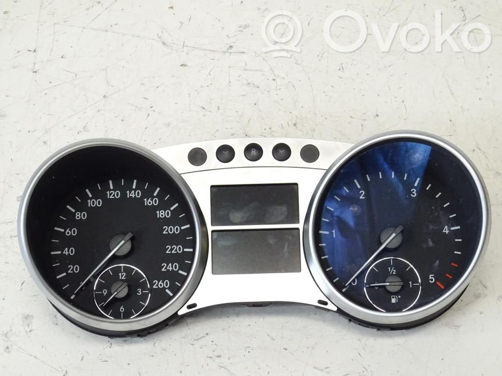 Mercedes-Benz ML W164 Licznik / Prędkościomierz 