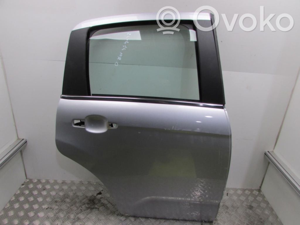 Galinės durys   9004CJ