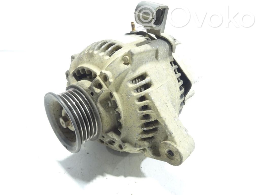 Toyota RAV 4 (XA10) Alternador 