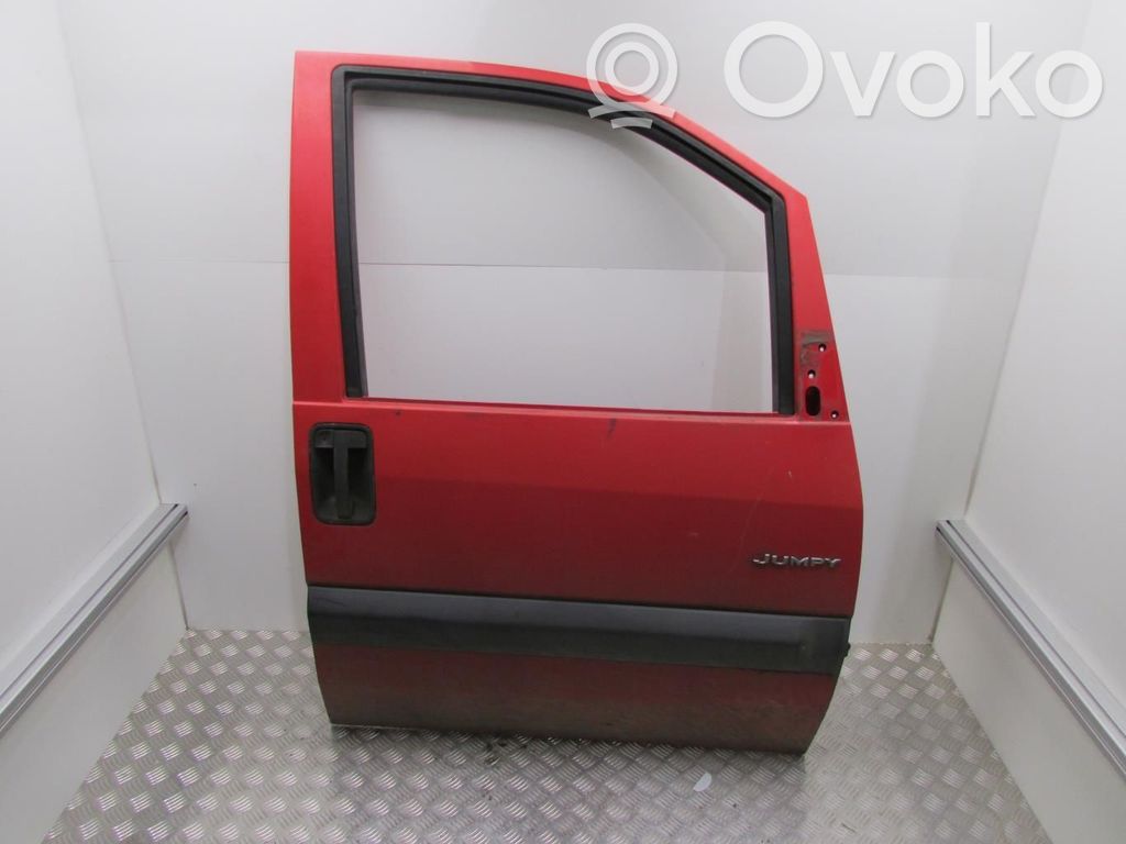 Priekinės durys   9004V6