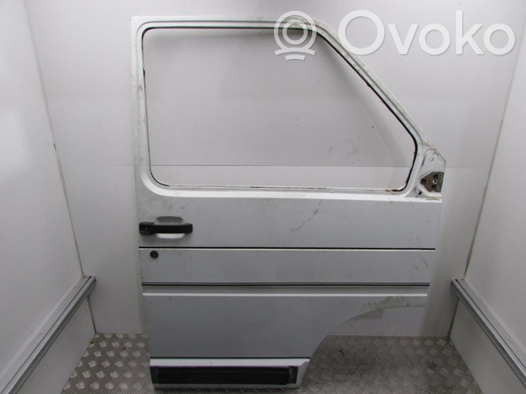 Renault Trafic I Front door 