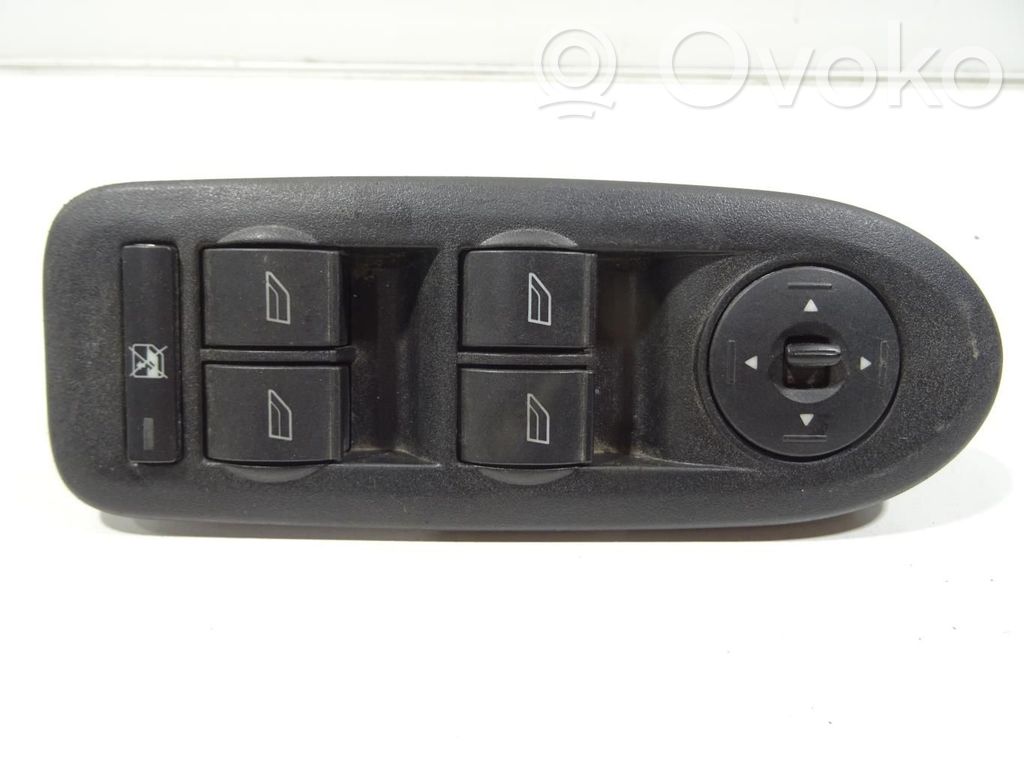 Ford C-MAX I Electric window control switch 