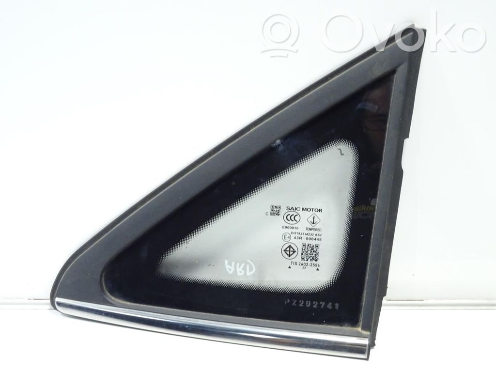 Rear side window