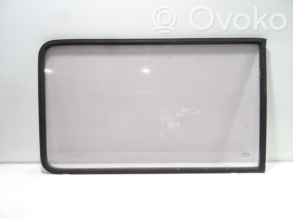 Vidrio lateral trasero