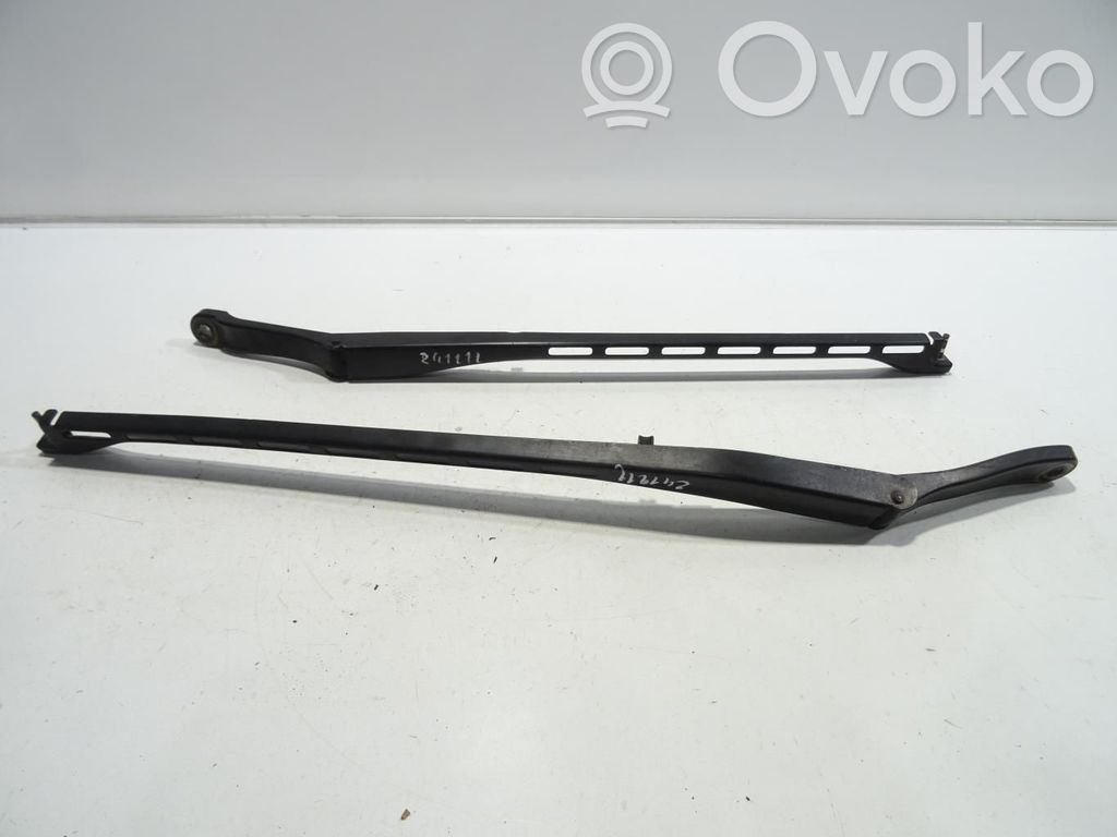 Renault Vel Satis Front wiper blade arm 