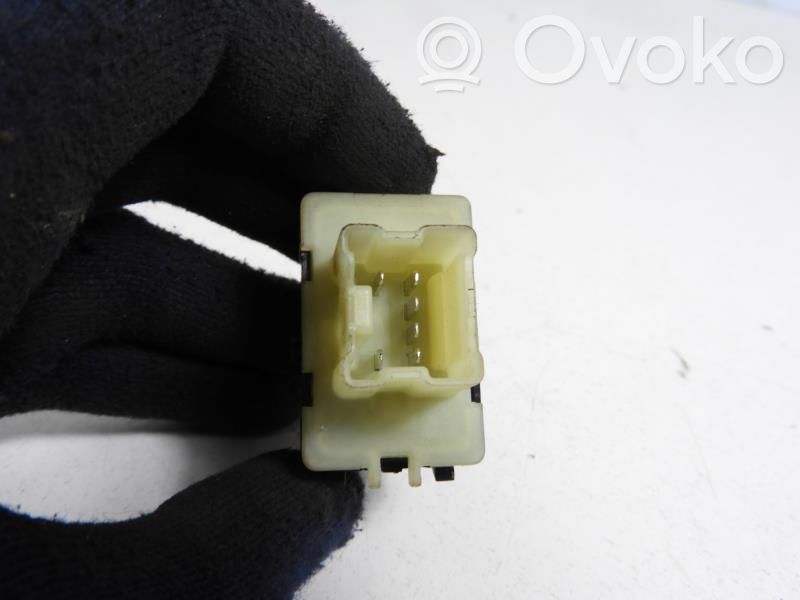 Dacia Sandero Electric window control switch 