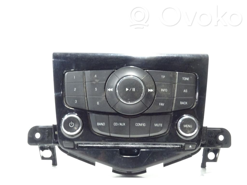 Chevrolet Cruze Panel radia 