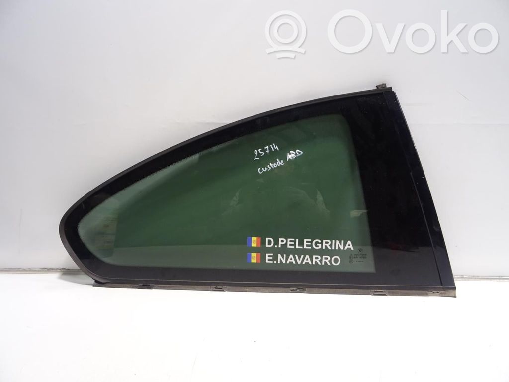 Rear side window   51487180514