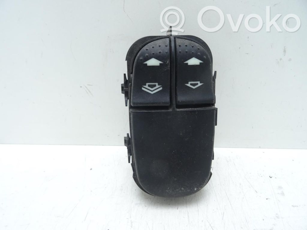 Ford Focus Electric window control switch 