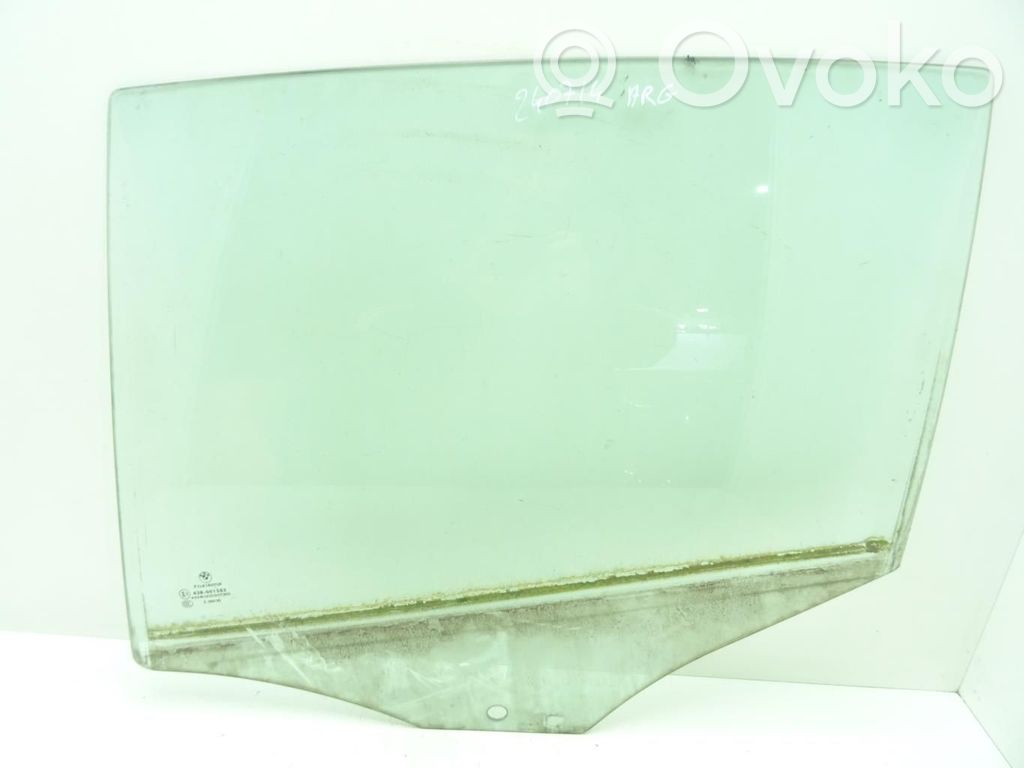 BMW 1 E81 E87 Rear door window glass 