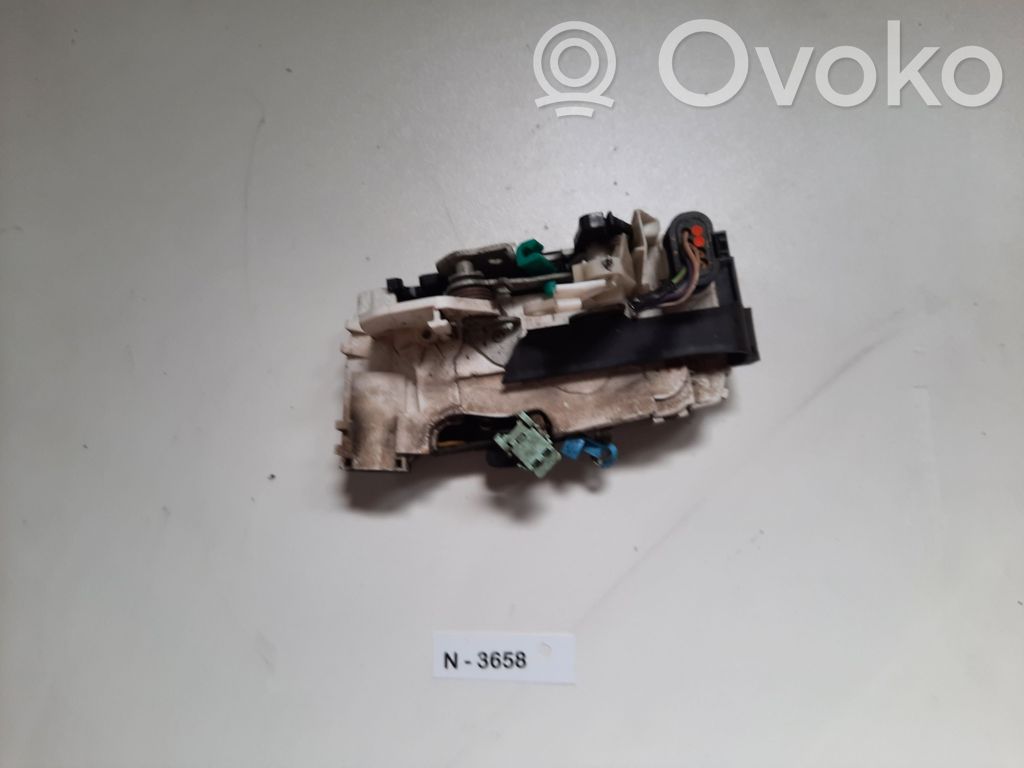 Dodge Caliber Front door lock 