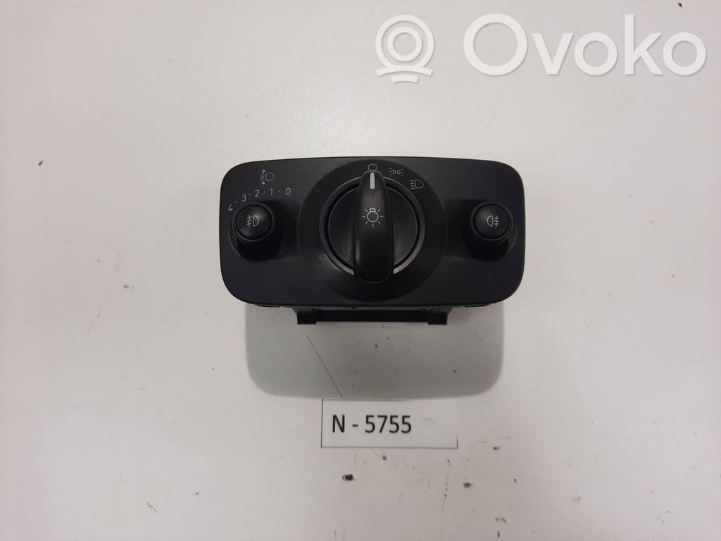 Light switch   6G9T13A024