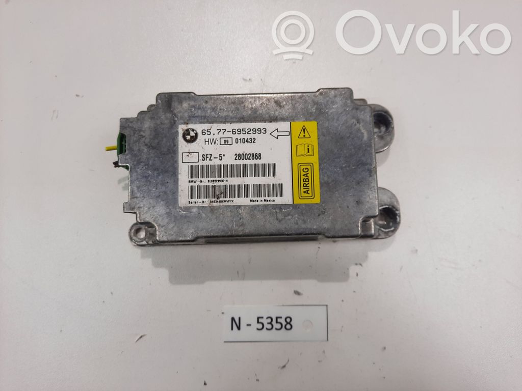 Turvatyynyn ohjainlaite/moduuli   6952993