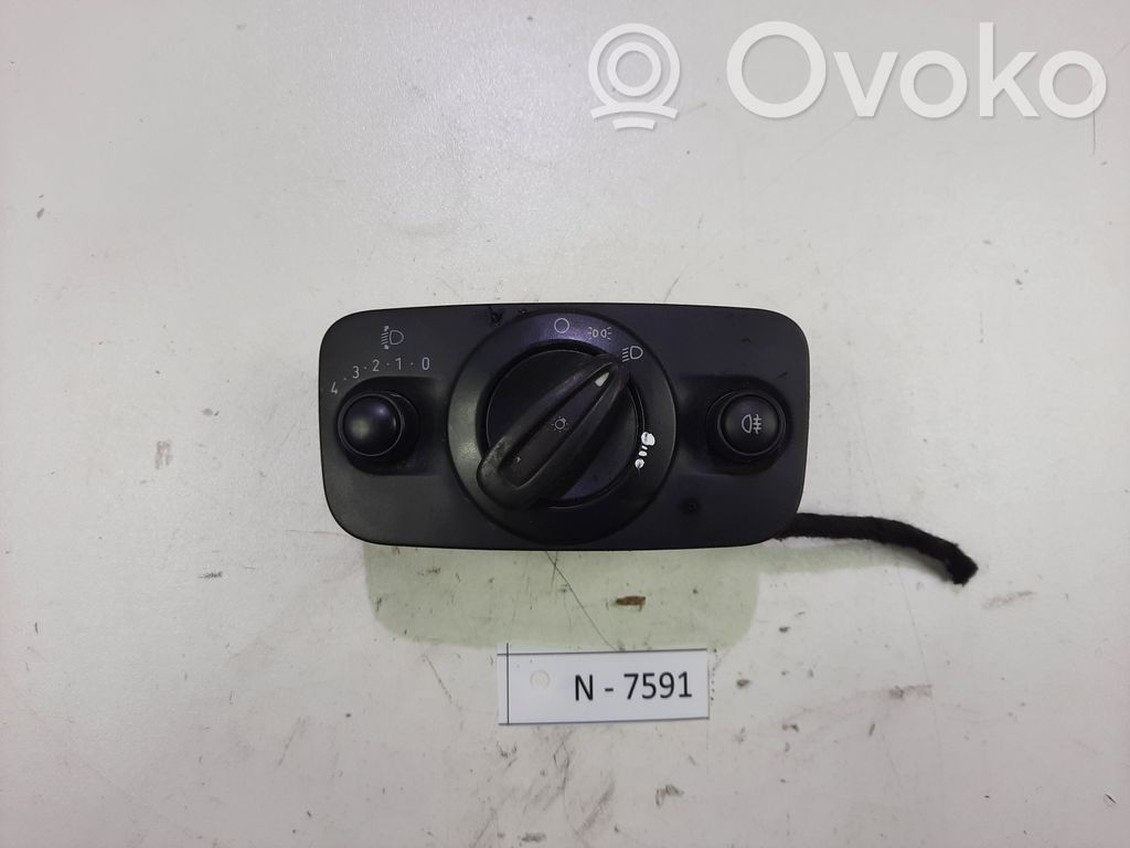Ford Fiesta Light switch 