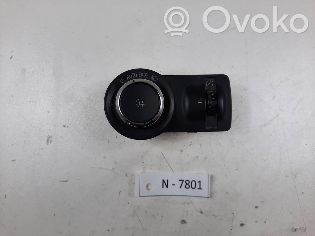 Opel Insignia A Light switch 