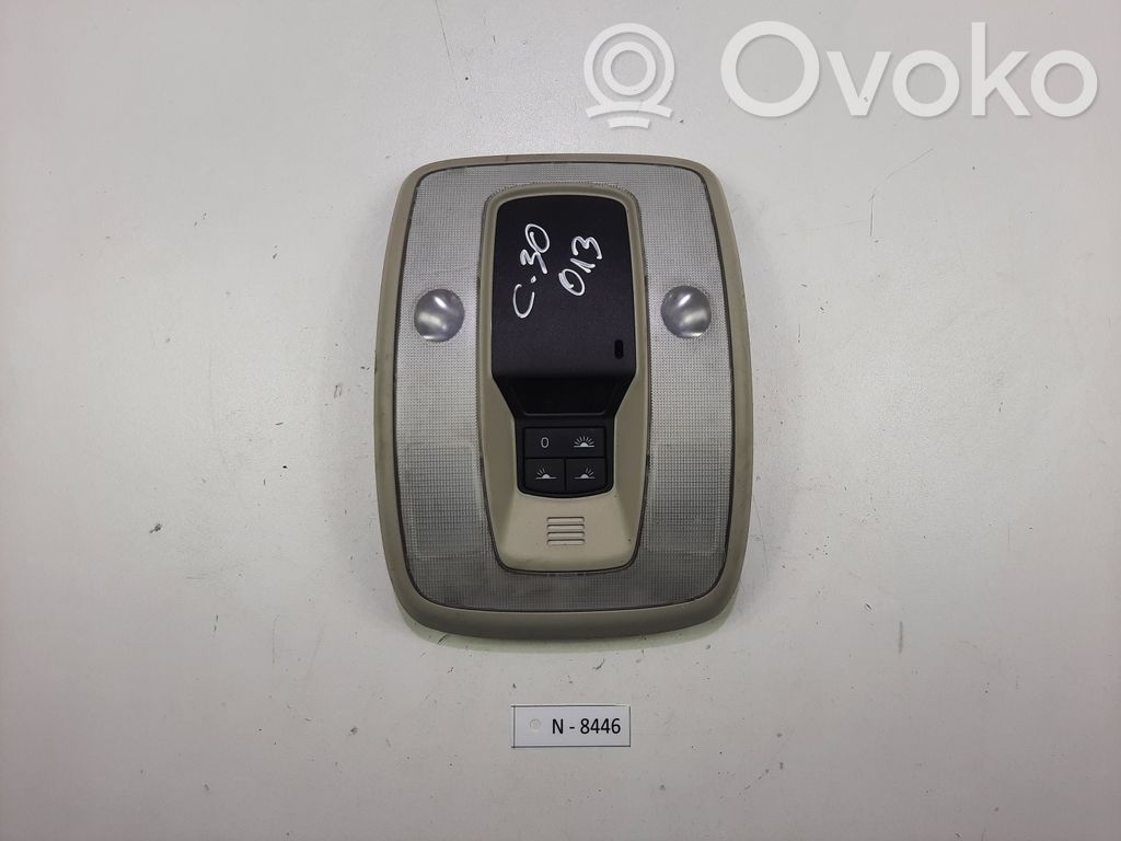Volvo C30 Priekinių vietų apšvietimo žibintas 
