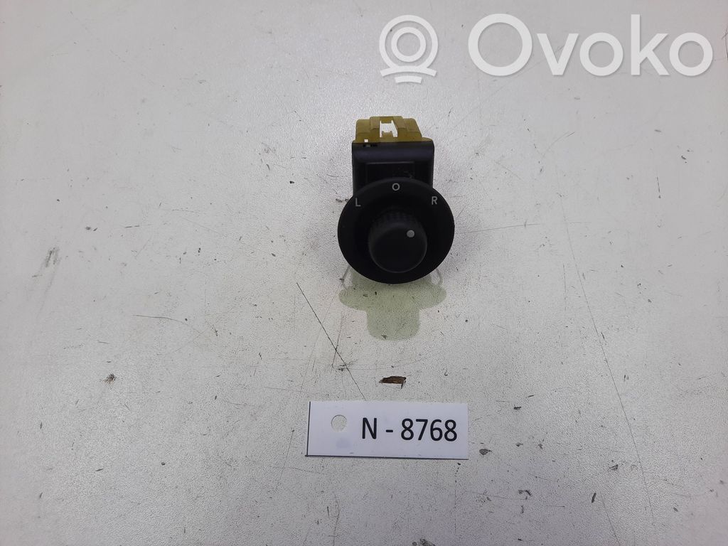 Dodge Caliber Wing mirror switch 