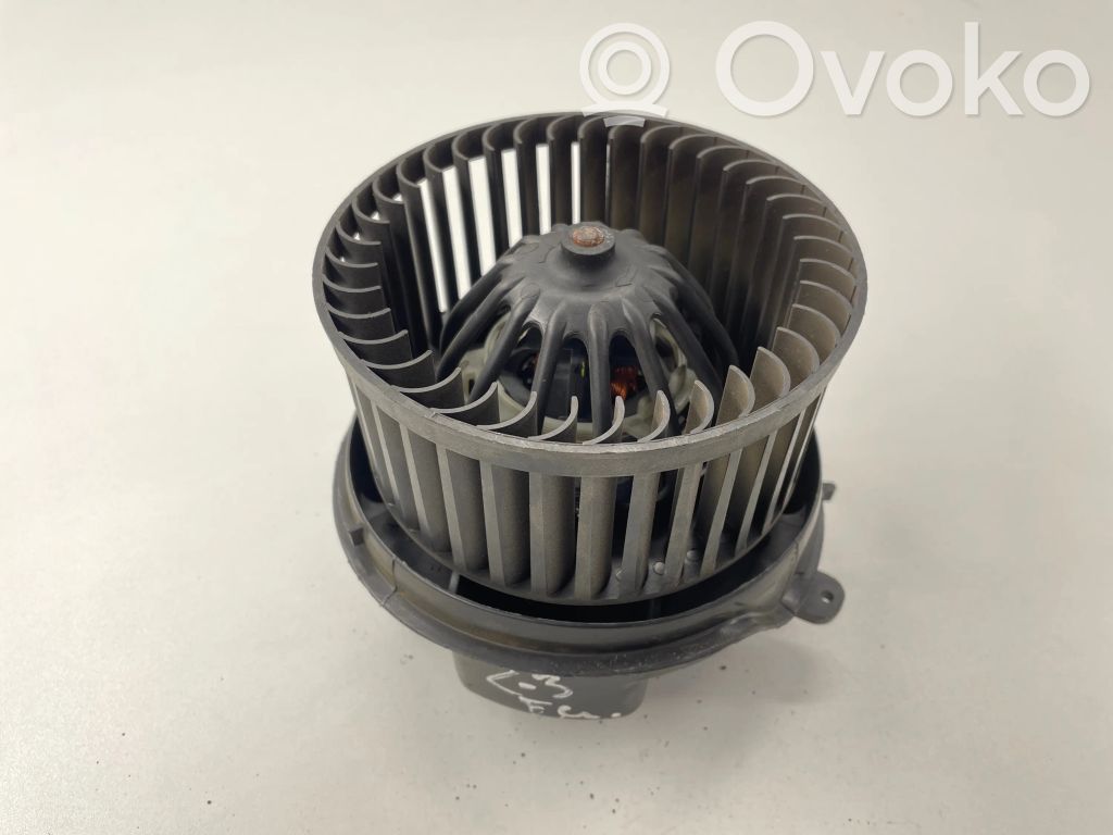 Mazā radiatora ventilators