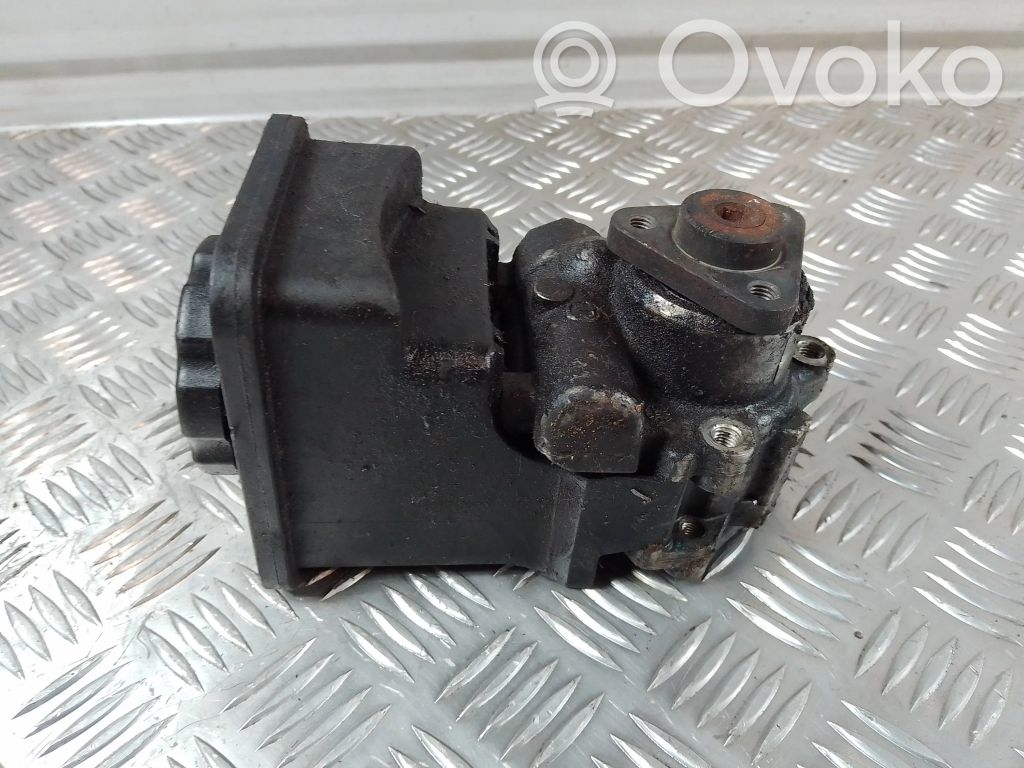 BMW 3 E46 Power steering pump 