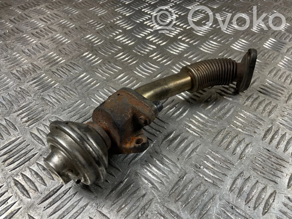 Audi 100 S4 C4 Válvula EGR 