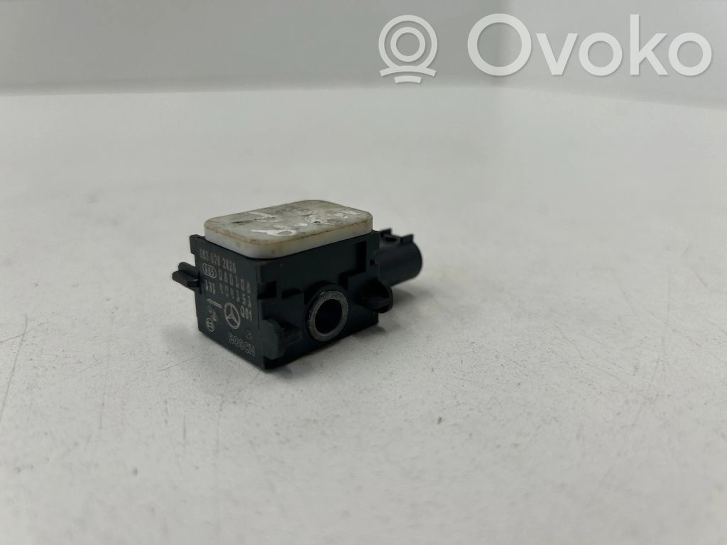 Mercedes-Benz Vito Viano W639 Airbag deployment crash/impact sensor 